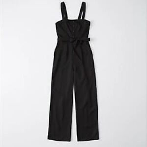 Black Abercrombie and Fitch jumpsuit